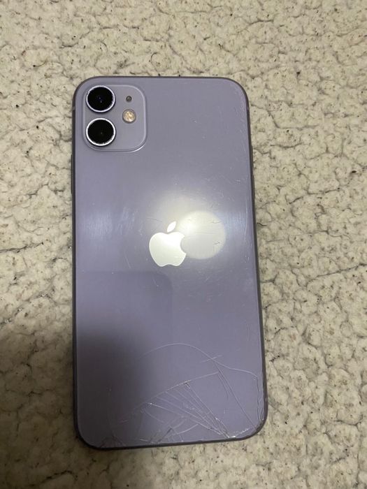 айфон 11, 128Gb, 71 акб в отличном состоянии