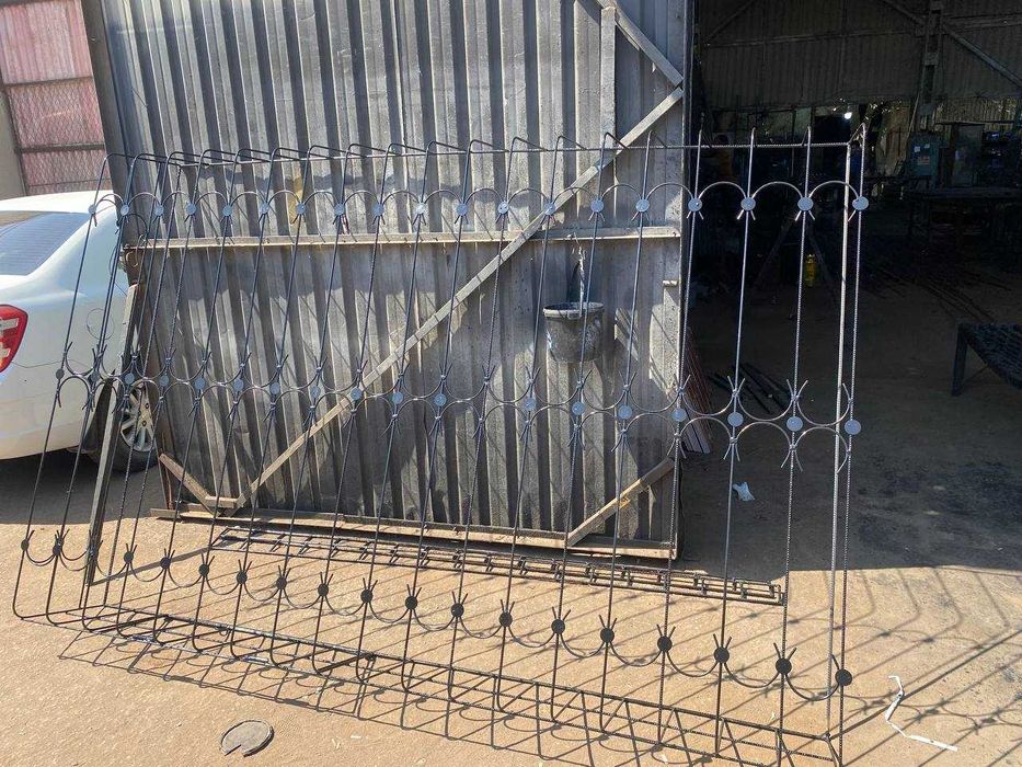 Решётки на окна и балкон От 170.000 сум/м² Быстрый монтаж