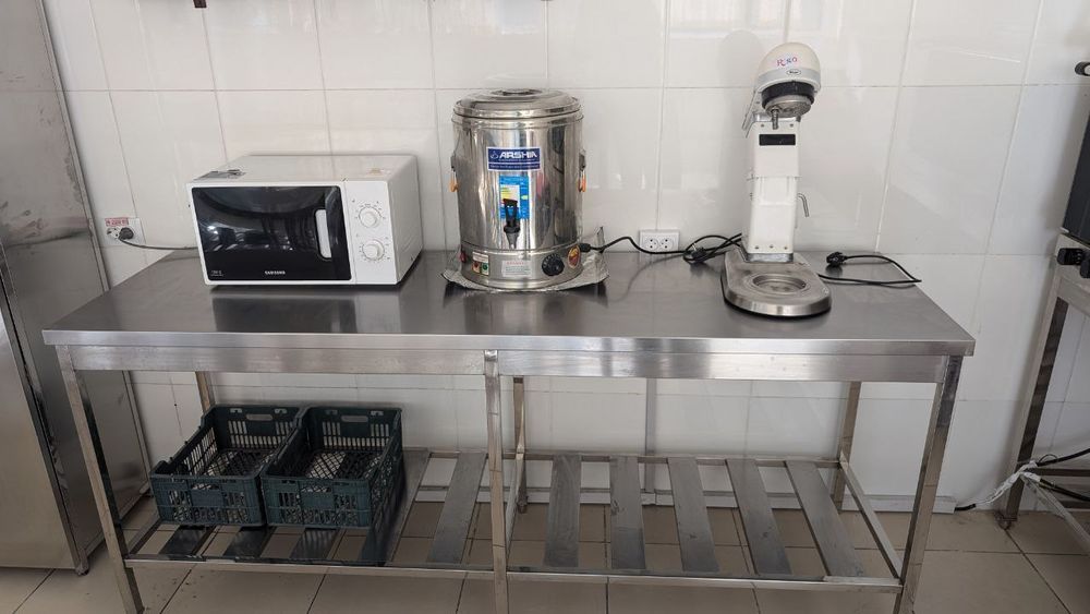 Срочно продается профессиональное кухонные оборудование