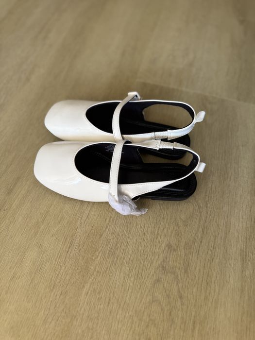 Vand balerini/sandale marime 29 noi
