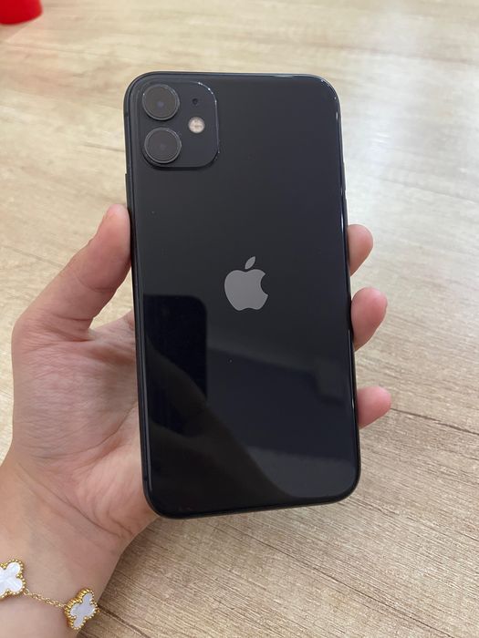 Срочно продам iPhone 11