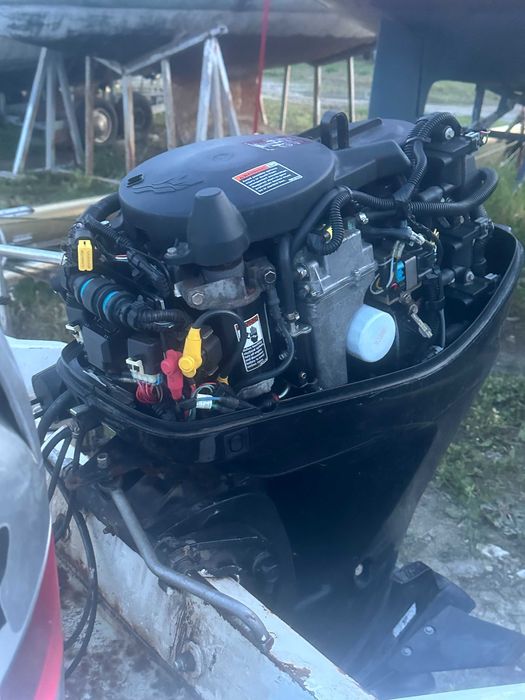 Извънбордов двигател Mercury Mariner FourStroke EFI 40 к.с.