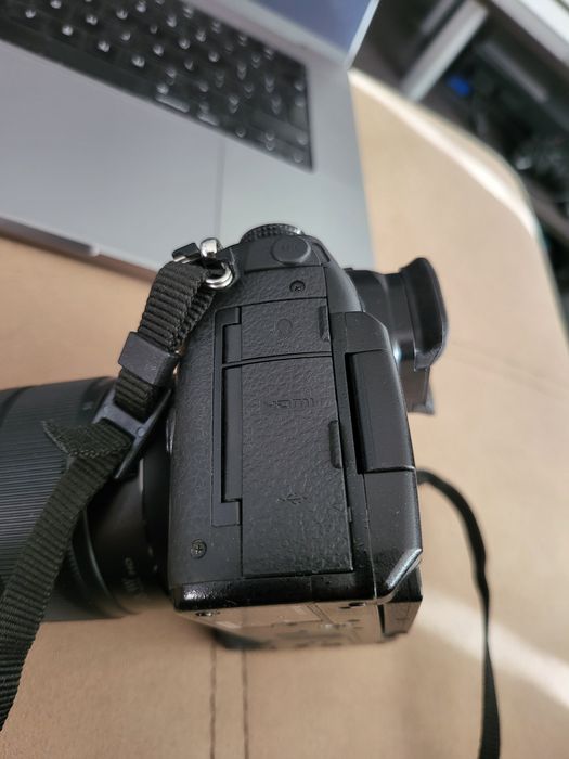 Panasonic Gh5 c Lumix 12-60mm перфектен