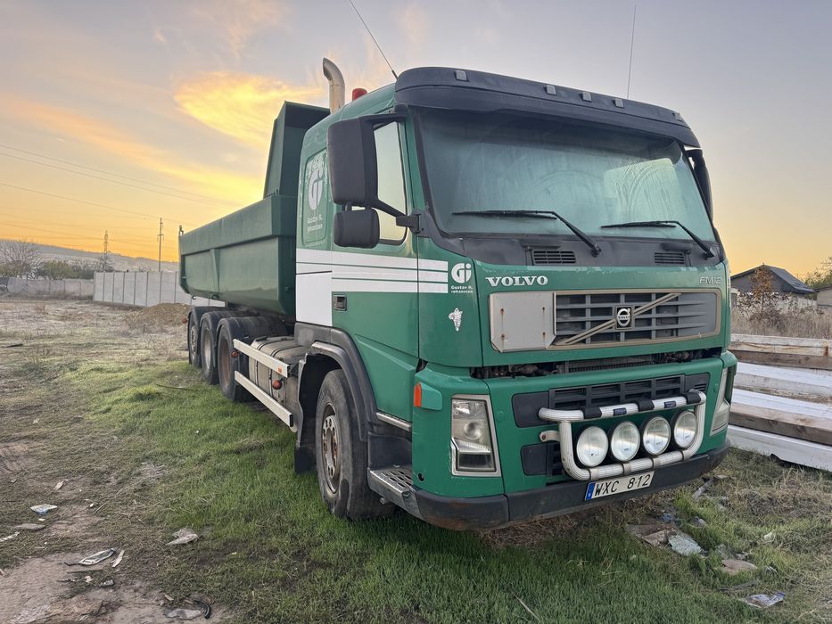 Volvo FM12-37 8X4 basculabil