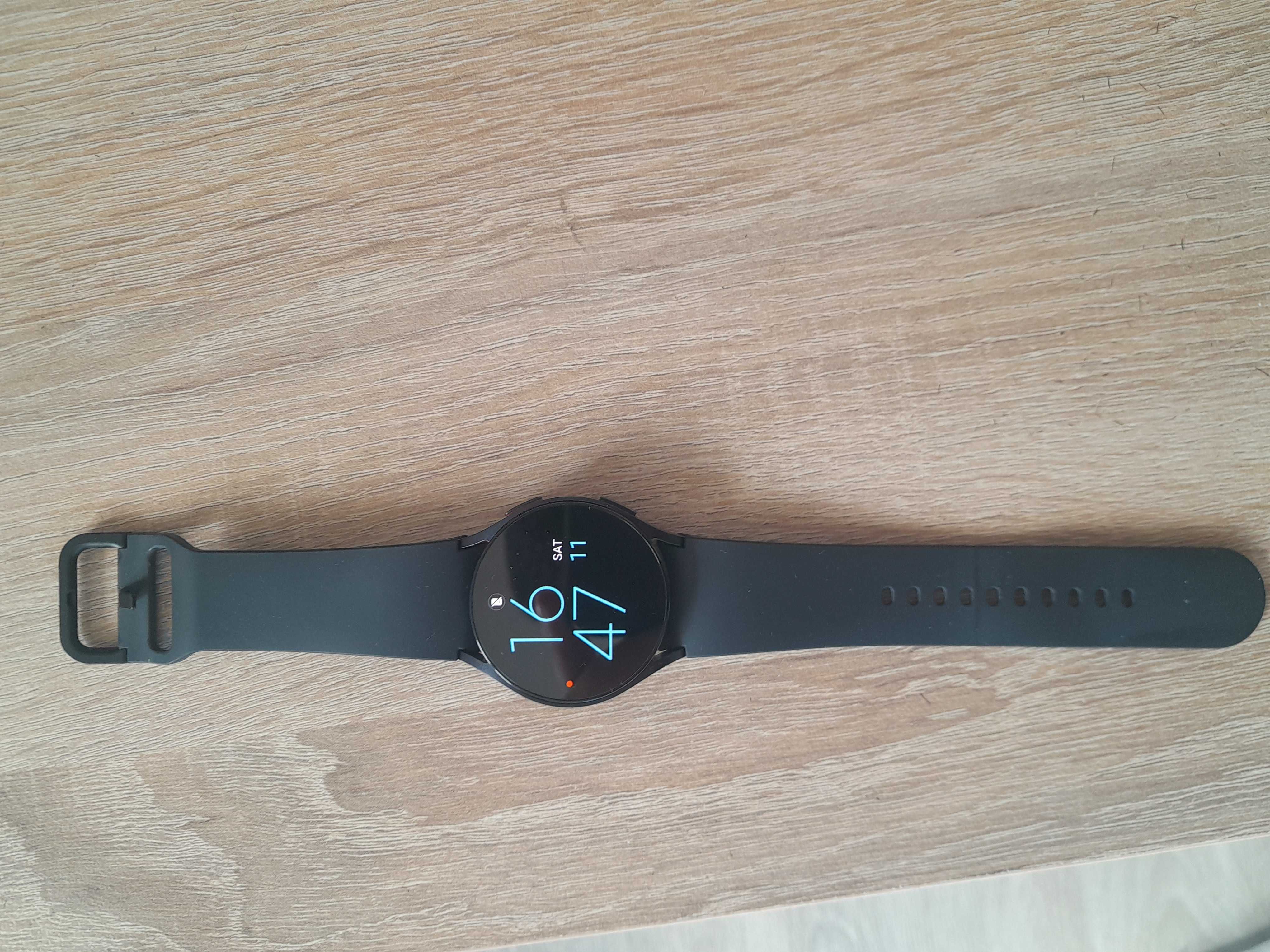 Смарт часовник Samsung galaxy watch6 40mm black