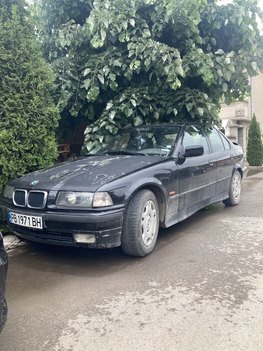 Продавм  bmw 318i