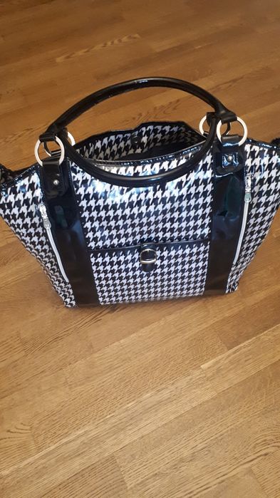 Продам разные сумки, сумочки, клатчи, косметички