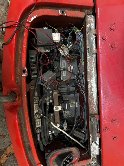 Електрокар LINDE E16 324 на части 2 бр.