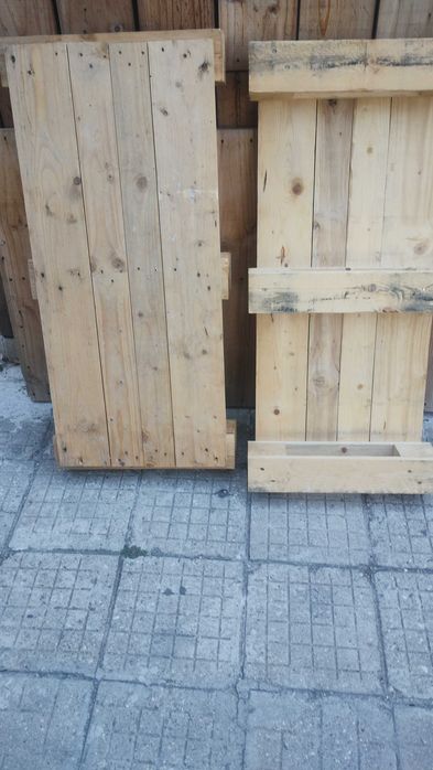 Дървен материал напълно сух