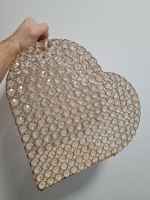 Cutie de dar in forma de inima