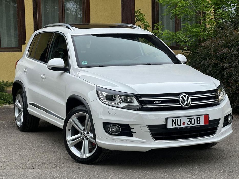Volkswagen Tiguan R line ~4Motion4x4~Parctronic~Panoramic~Xenon