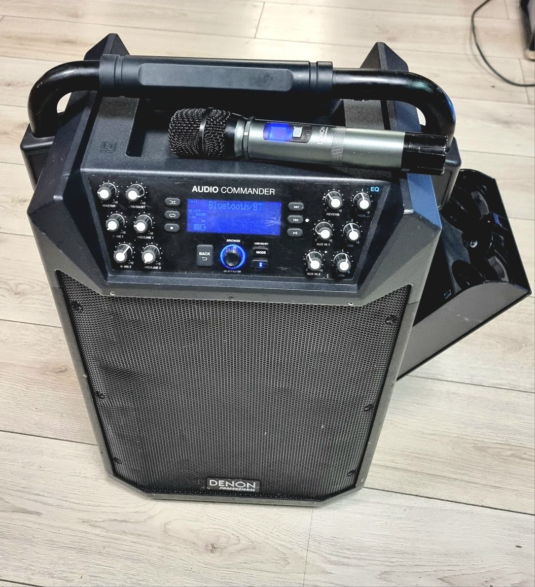 Amanet F28: Boxa activa portabila Denon Audio Commander