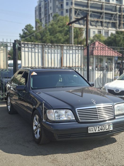 Mercedes-Benz S-class W140