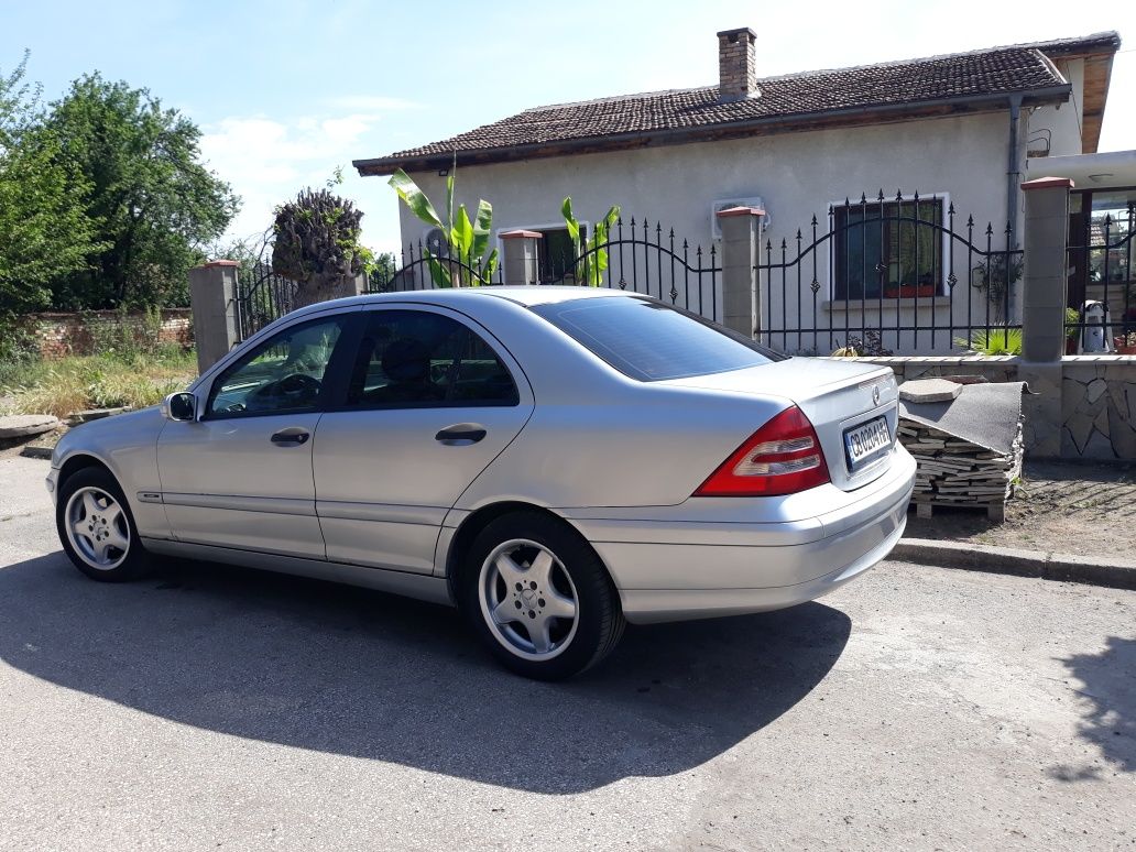 Mercedes w203  C200 kompressor Бартер за имот.