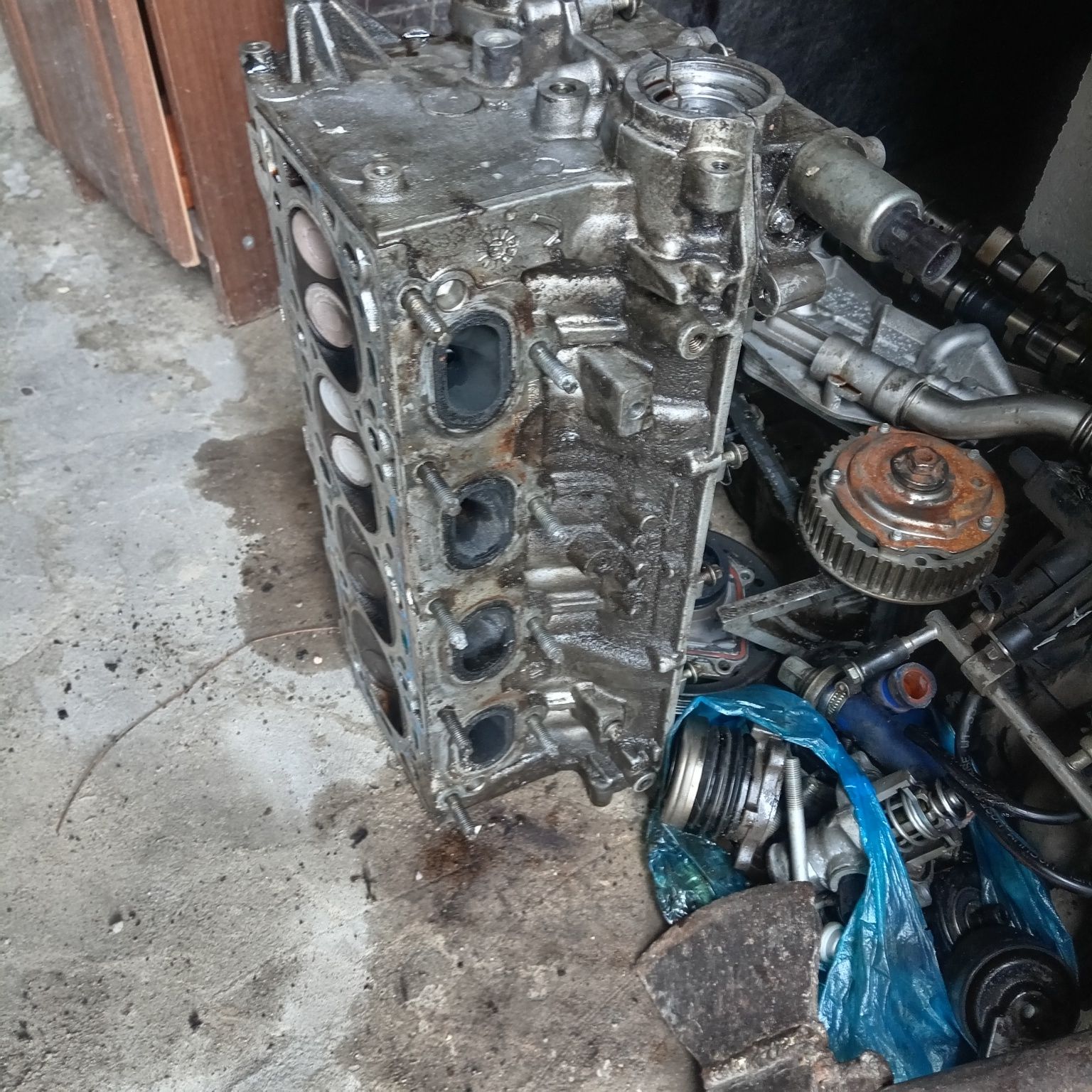 Продам матор шевралет круз 1,6