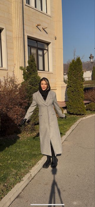 Пальто шерсть серое приталенное