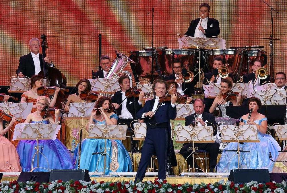 4 bilete Andre Rieu Sambata 15 noiembrie - locuri centrale la parter