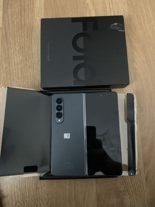 Galaxy z fold 4 256gb