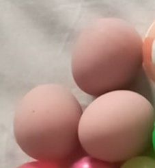 Попрыгунчики в виде яйца,красный нос клоуна можно на хэллоуин