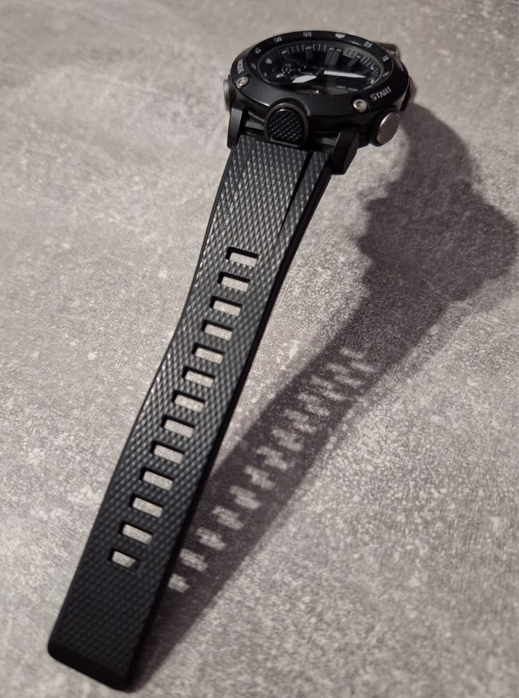 CASIO G - Shock GA - 2000