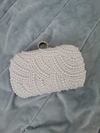 clutch cu perlute albe