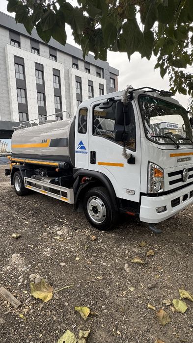 Комфорт Водавоз 8тон(поливомоечная автомобил)