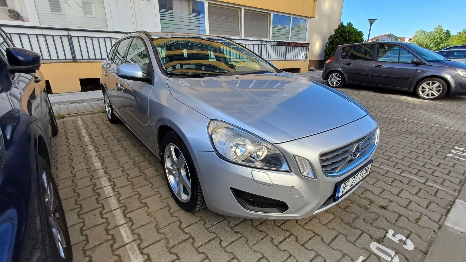 Volvo V60 Momentum 1.6 diesel