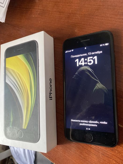 Iphone se qora 64 gb kar bor