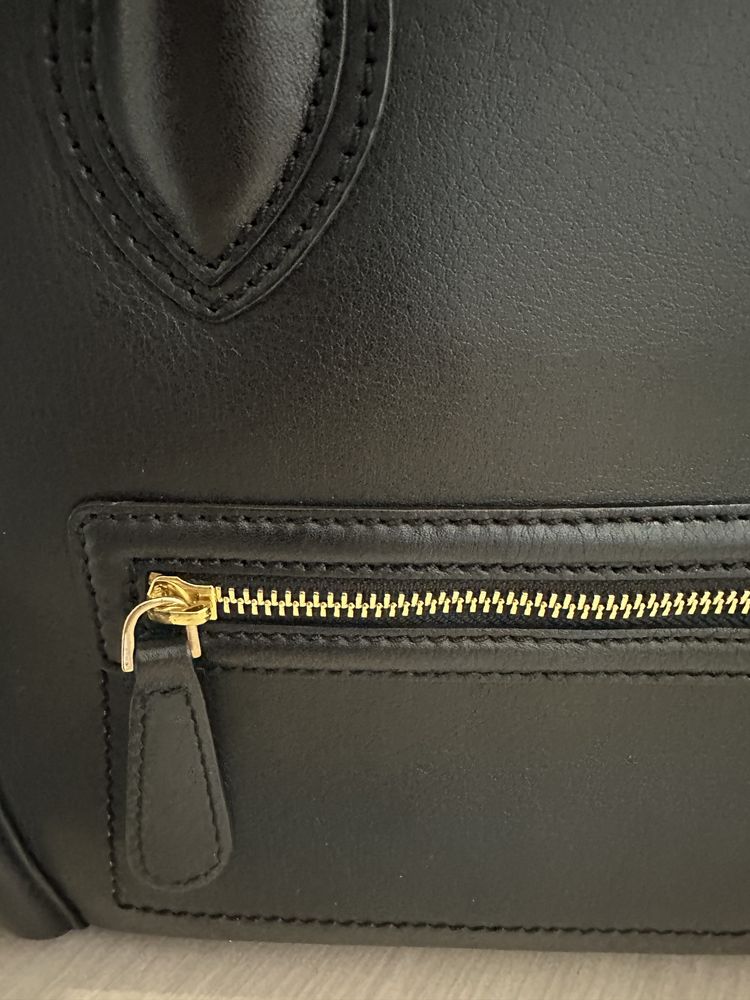 Класическа черна кожена чанта