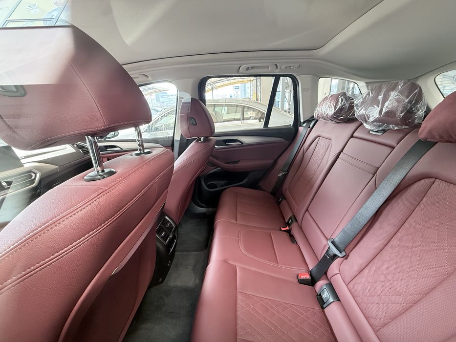 Bmw ix3 40L m sport 2025 yili