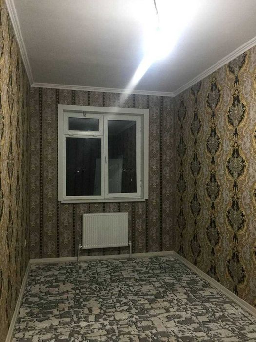 3 хоналик  квартира 4 этаж кирпичный дом, 7 микр, военный городок