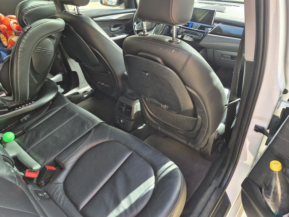 Bmw 216d grand tourer 7 locuri - super masina de familie
- Amplă reviz