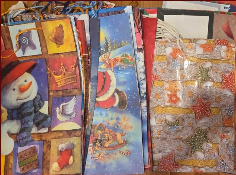 Pachet 80 plase de cadou Craciun -  Noi, nefolosite