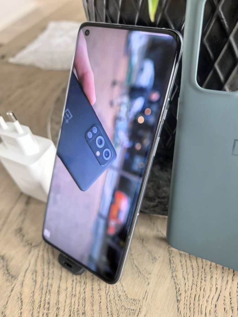 Oneplus 9 pro in stare bună