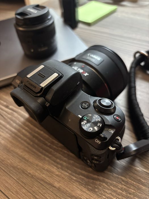 Canon M50 + obiectiv 18-55