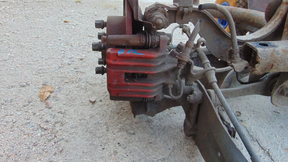 Etrier spate VW golf 6 etrier spate stanga dreapta spate dezmembrez golf 6