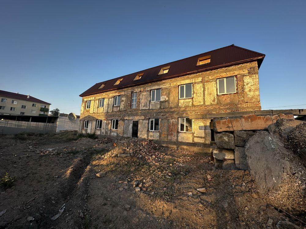Продам здание в центре города Приозёрск . Общей площадю 650 кв