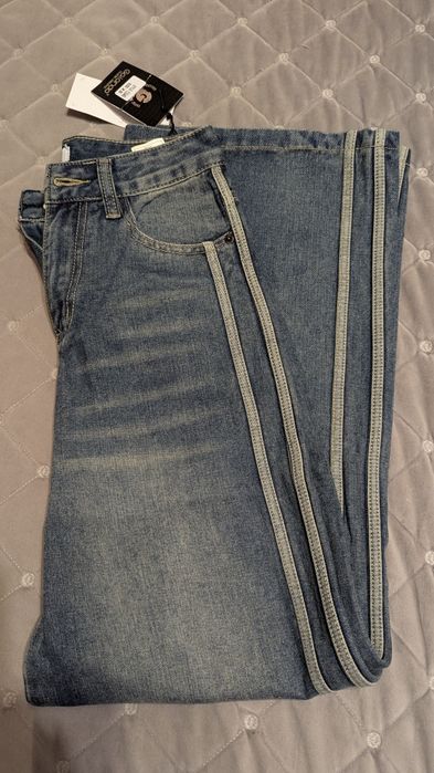 Женские джинсы трубы (новые с биркой)