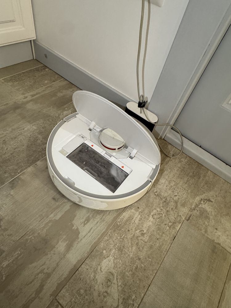 Mi Roborock Robot Vacuum Cleaner 2  / folosit câteva luni |