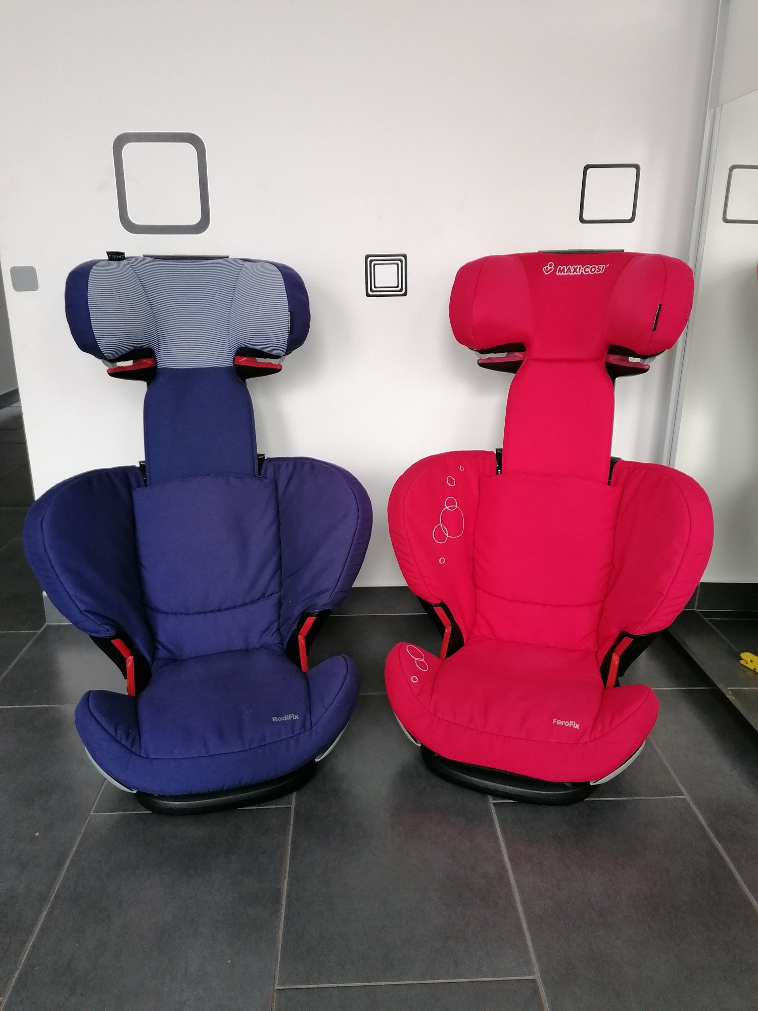 Scaun auto Maxi Cosi Rodifix cu isofix pentru copii între 15 și 36 kg