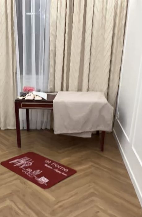 Стол деревянный продам