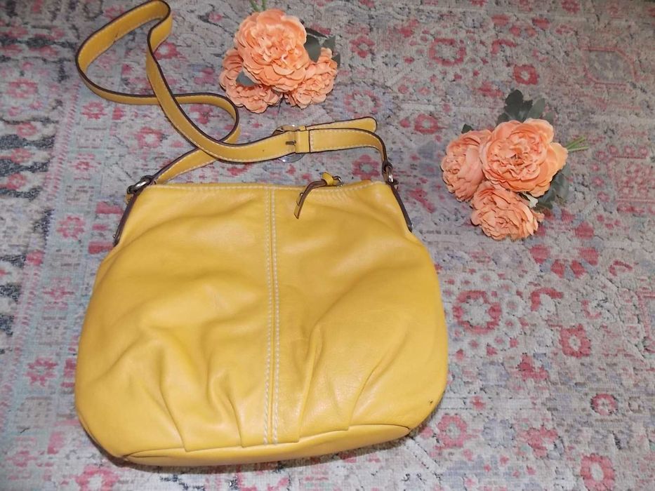 genti din piele manusa + accesorii argint = 250 lei