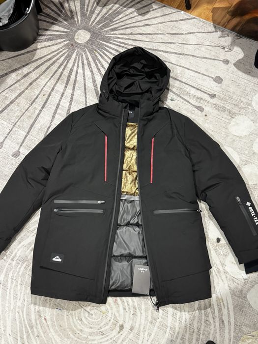 Продается куртка, новая, 10.000тг, в подарок пальто новая