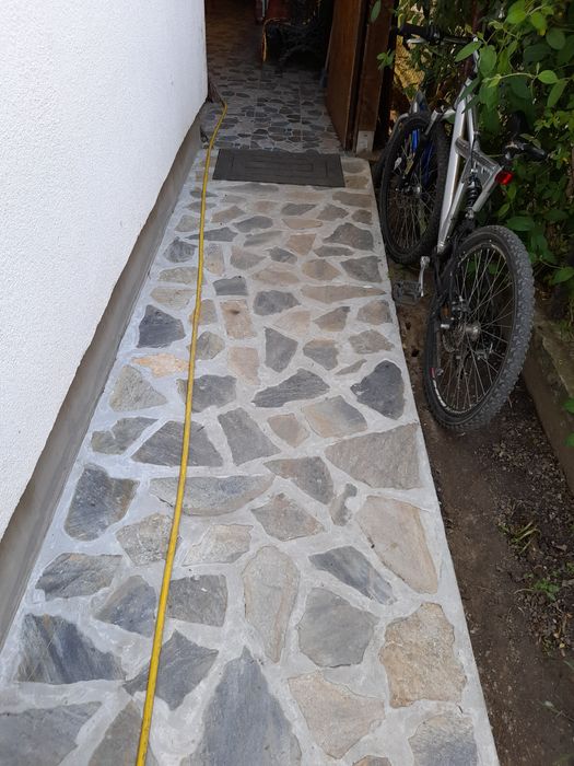 Vând și montez piatra naturala
