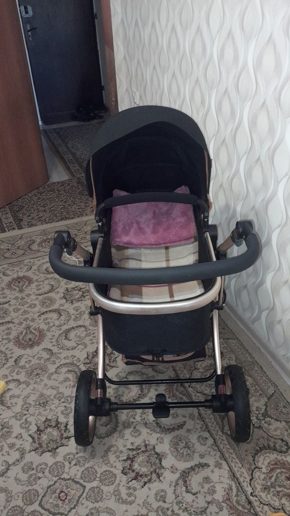 Продам детскую коляску