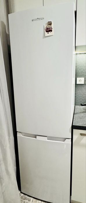 Классный золодильник SNOWCAP