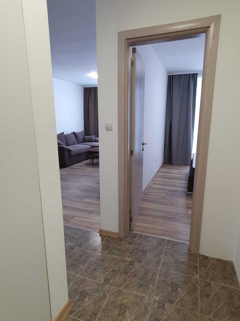 Дава се под наем Двустаен апартамент в София, Витоша - 57 кв.м за 670 € - Снимка #3