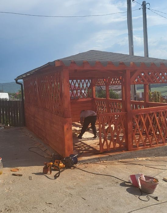 Vând căsuțe foișoare de gradina