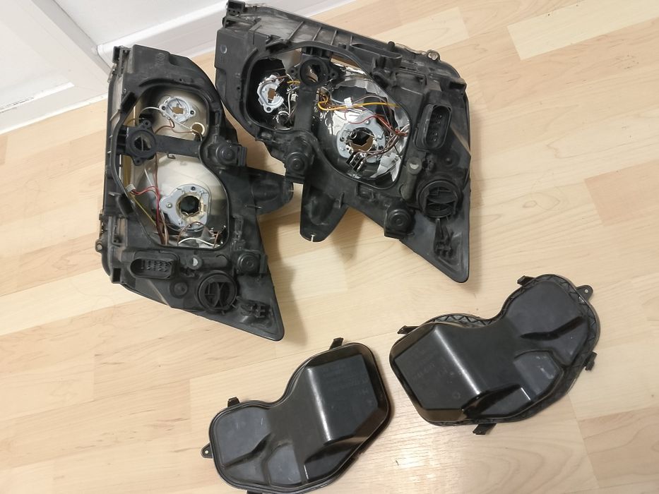 Фарове за Форд Фокус 2 - Ляв и Десен