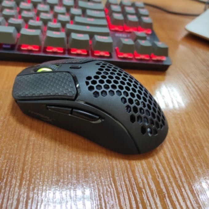 Мышь HyperX PulseFire Haste Wireless черный